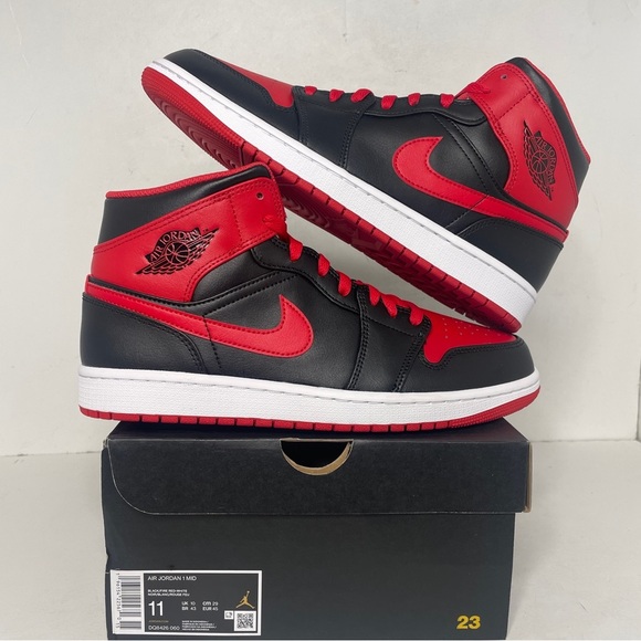 Jordan Other - Nike Air Jordan 1 Retro Mid “Alternate Bred” 2022